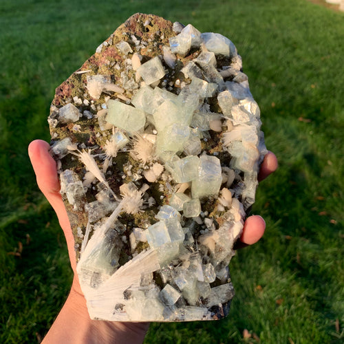 Apophyllite, Stilbite Matrix